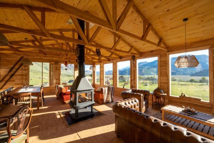 Estancia Bonanza Patagonian Lodge Experience เอลชัลเตน ภายนอก รูปภาพ