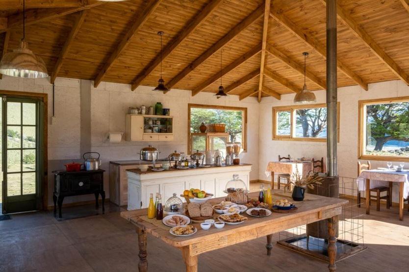 Estancia Bonanza Patagonian Lodge Experience เอลชัลเตน ภายนอก รูปภาพ